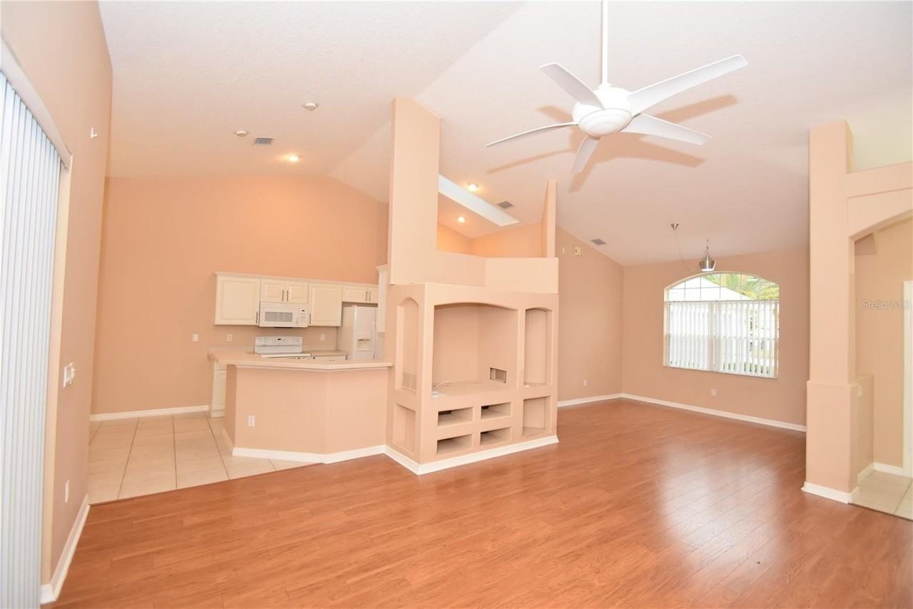 11 Ellsworth Dr - Photo 6 of 31