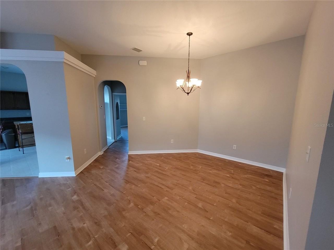 6243 Sw 90th St - Photo 3 of 13