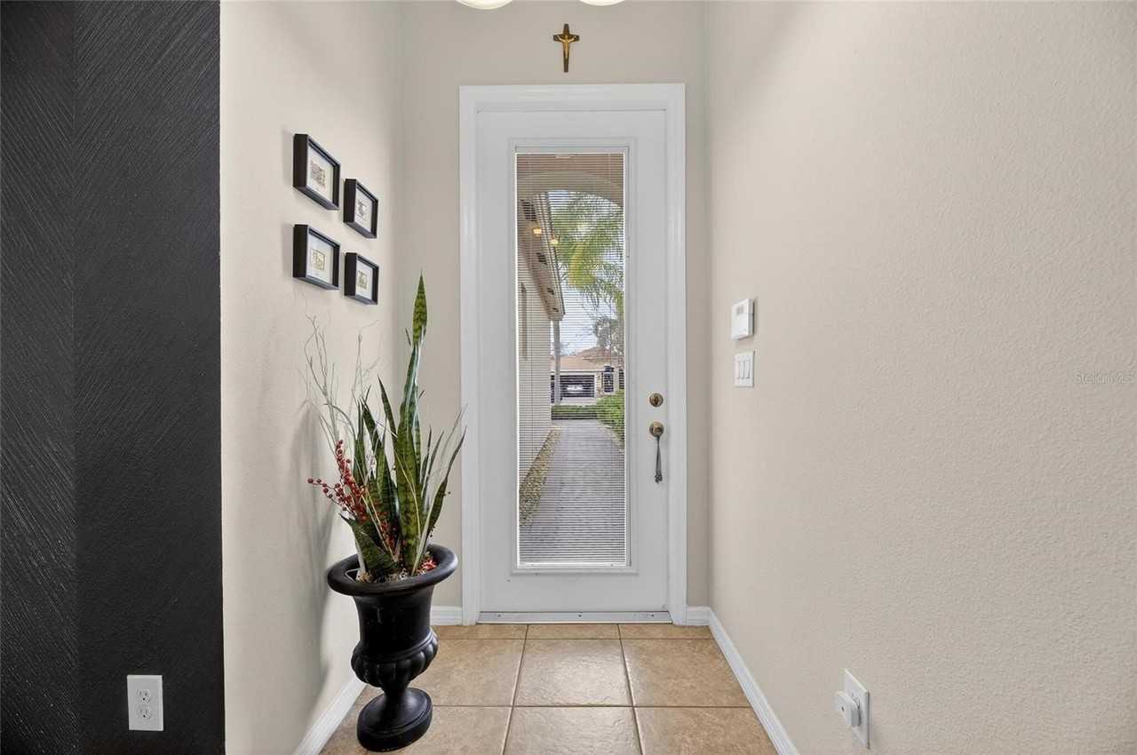 15802 Cobble Mill Dr - Photo 5 of 50