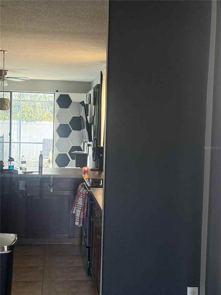 3042 Camino Real Dr S - Photo 4 of 10