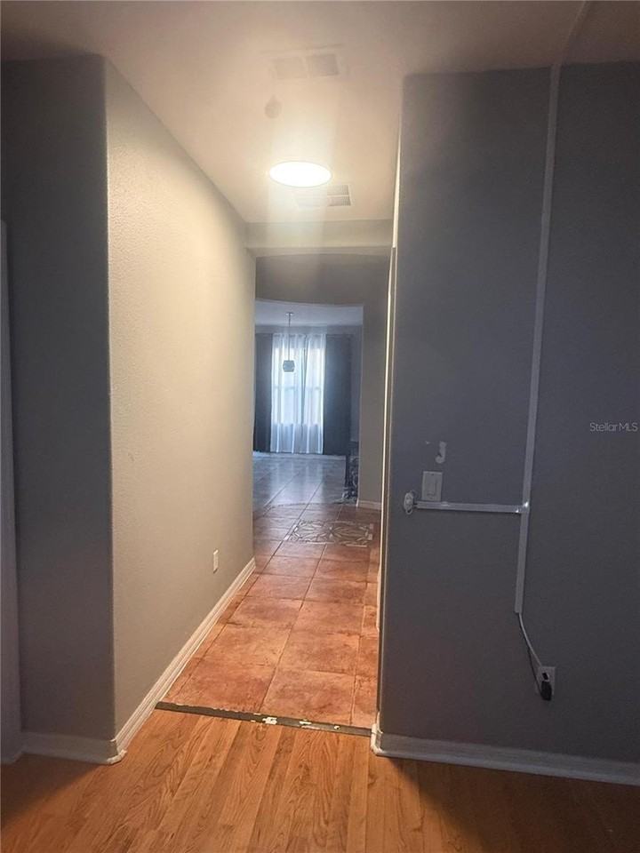 3042 Camino Real Dr S - Photo 5 of 10