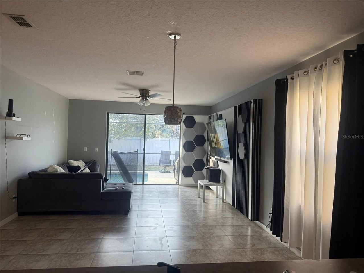 3042 Camino Real Dr S - Photo 6 of 10