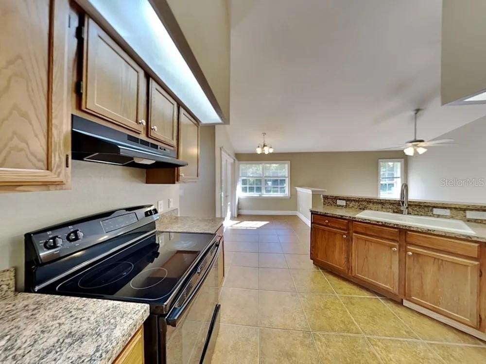 22 Cabello St - Photo 6 of 15