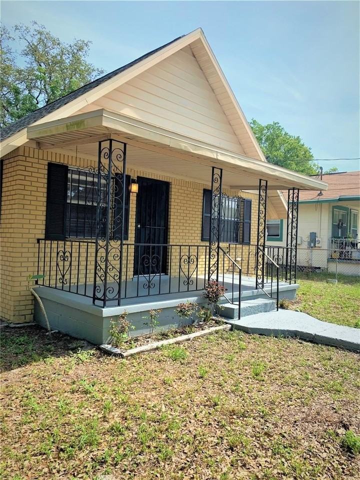 2004 E Genesee St - Photo 2 of 12