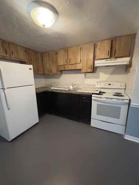 2004 E Genesee St - Photo 7 of 12