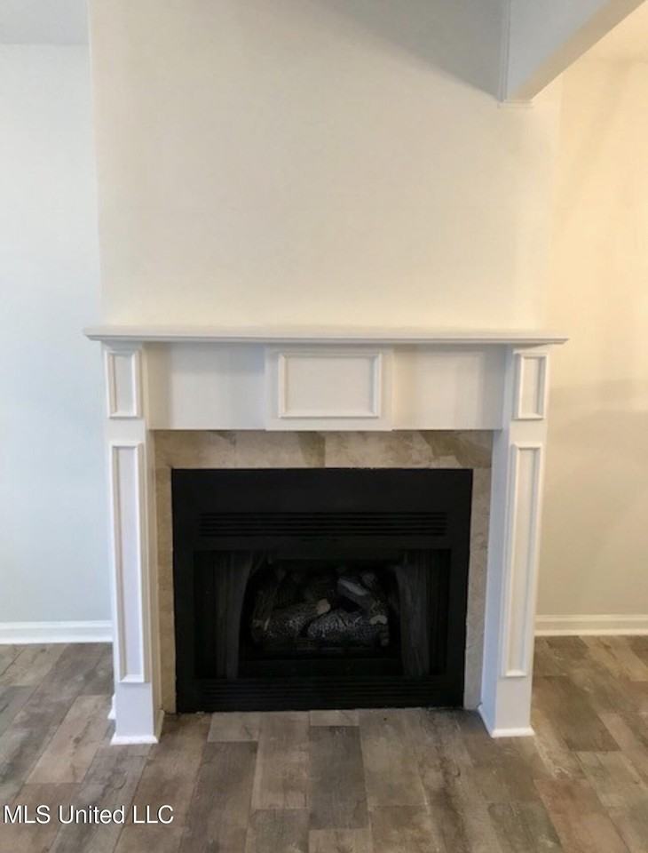 3309 N State St Apt D - Photo 4 of 17