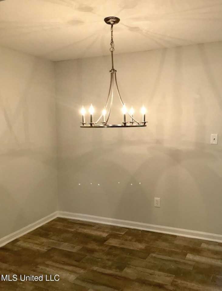 3309 N State St Apt D - Photo 6 of 17