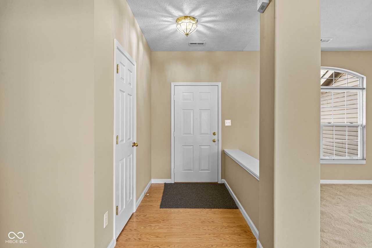 1241 Elm Grove Ln - Photo 2 of 30