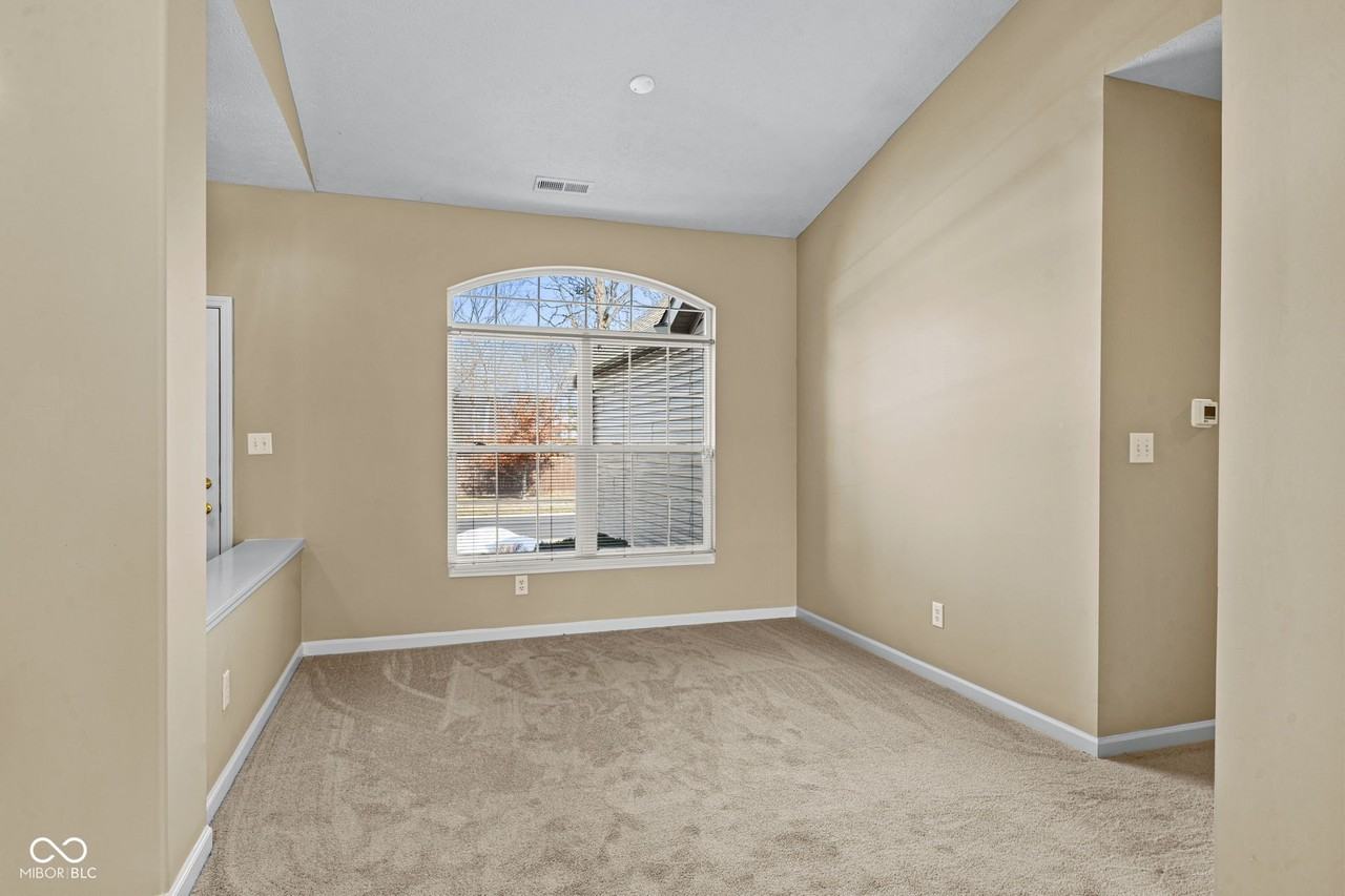 1241 Elm Grove Ln - Photo 3 of 30