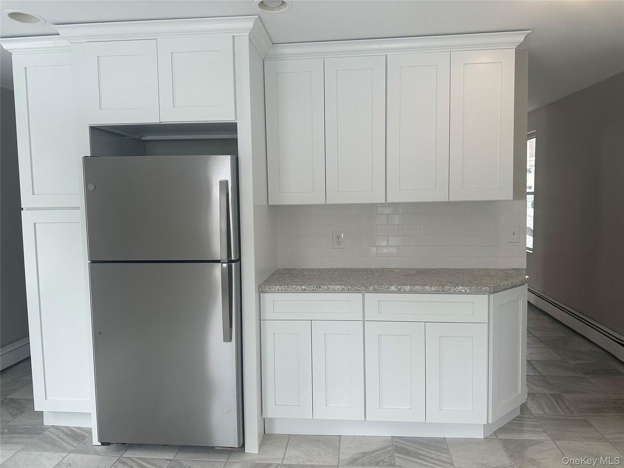 41 Gibson Ave - Photo 4 of 17