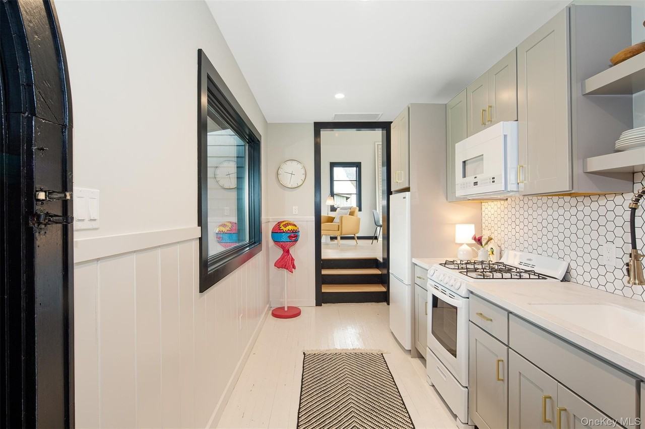 5 Tepee St - Photo 3 of 7