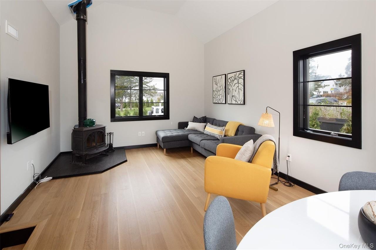 5 Tepee St - Photo 4 of 7