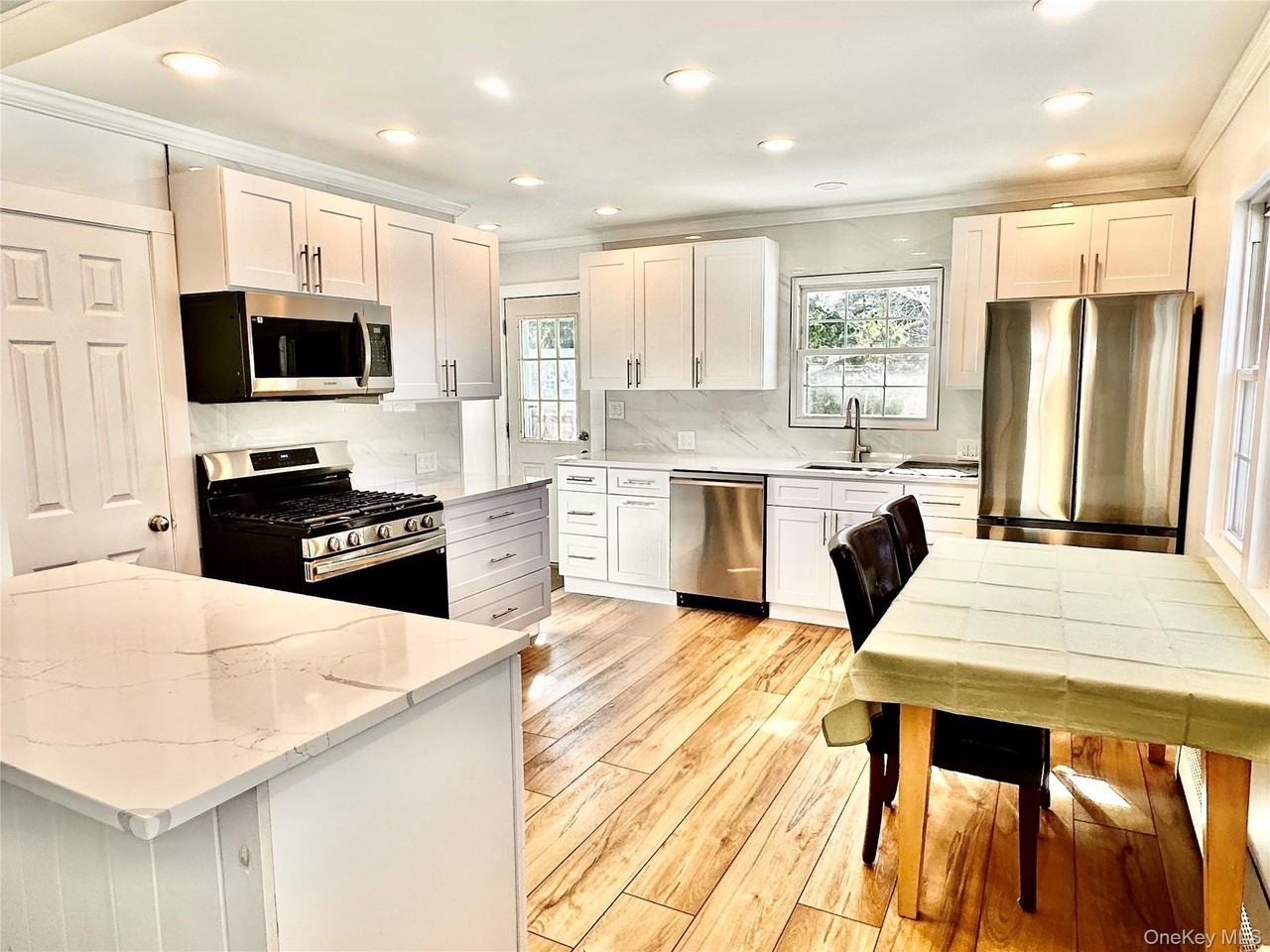 16 Osceola Ln - Photo 5 of 19