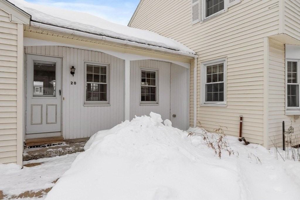 20 Lovell St - Photo 4 of 42