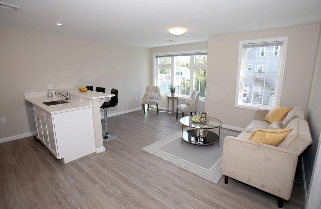 30 Temple St Unit 201 #201 - Photo 4 of 15