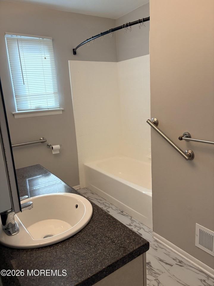 210 Henderson Ct Unit 84 #84 - Photo 6 of 10