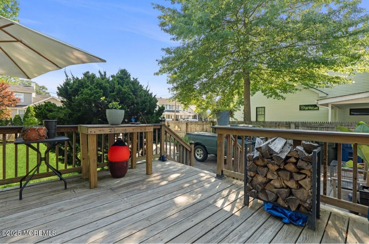 517 Laurel Ave - Photo 2 of 35