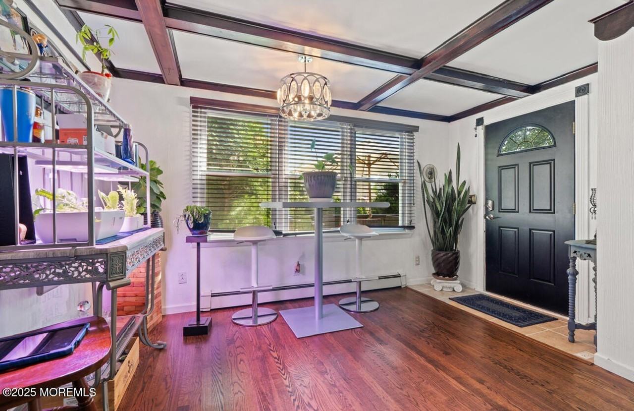 517 Laurel Ave - Photo 6 of 35