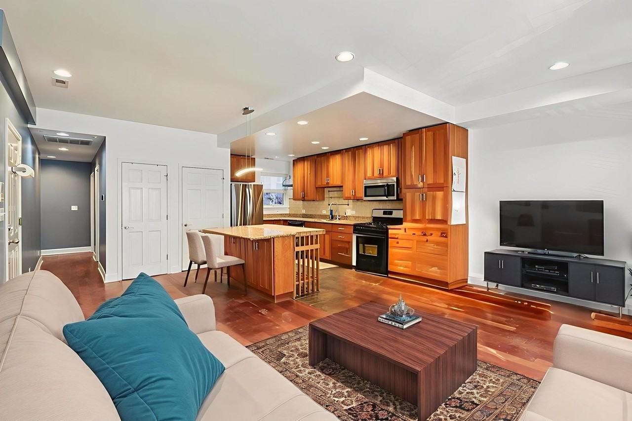 7622 N Greenview Ave Apt 2n #2N - Photo 3 of 23