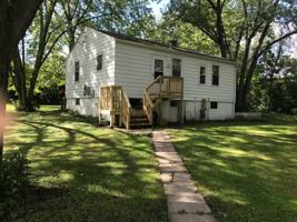 featured image of 1724 W Beach Rd