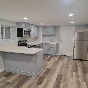 2827 W Lunt Ave - Photo 3 of 11