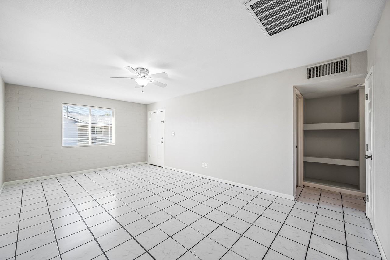 837 East Alice Avenue #B - Photo 4 of 15