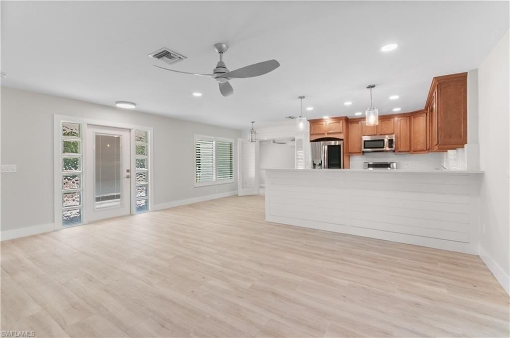 54 Liberty Ln - Photo 7 of 30