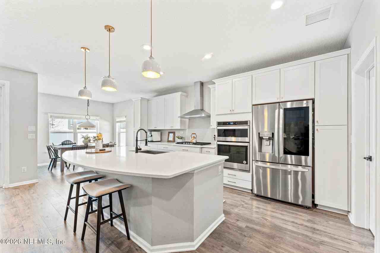 611 Watervale Dr - Photo 5 of 27