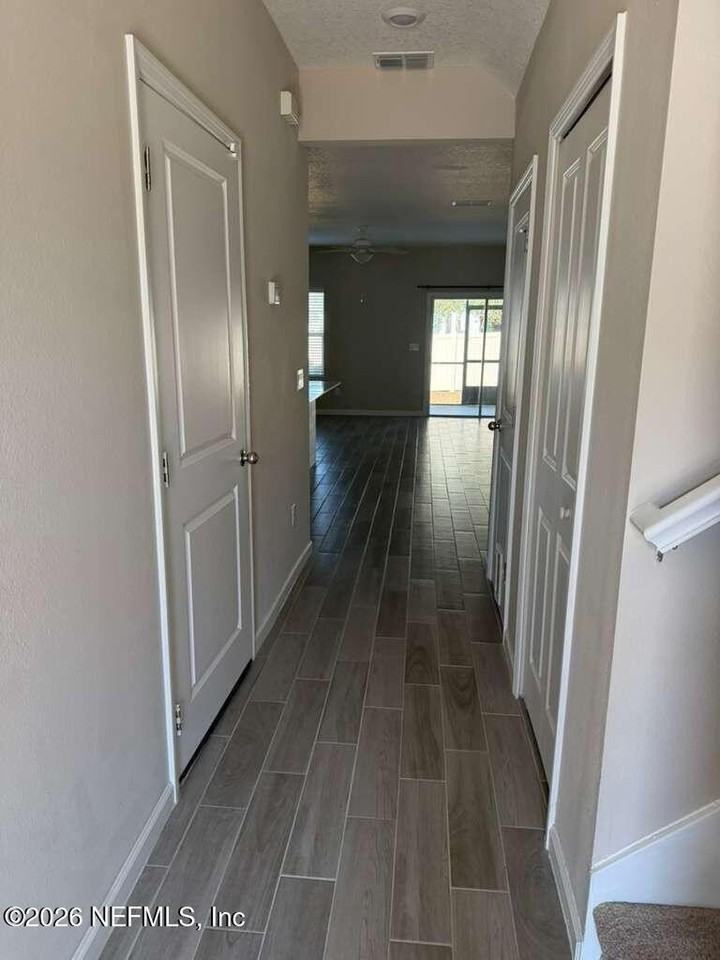 12846 Josslyn Ln - Photo 4 of 23