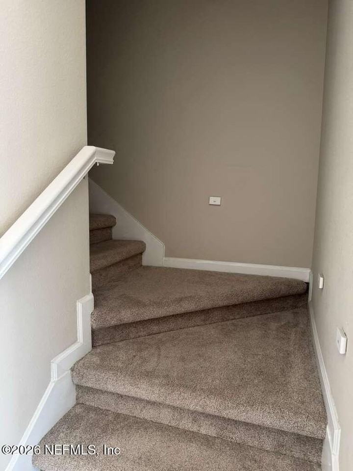 12846 Josslyn Ln - Photo 5 of 23