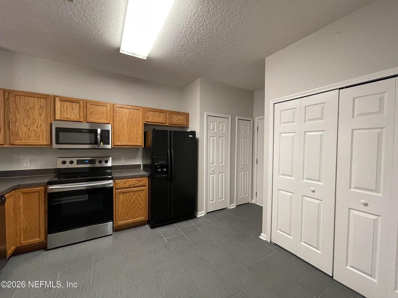 7931 Melvin Rd - Photo 6 of 18