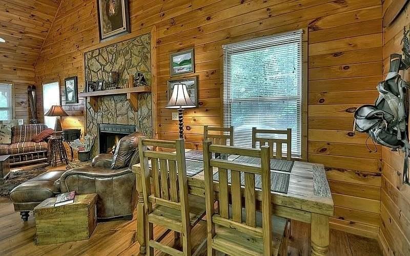 245 Mountain Ridge Rd - Photo 3 of 8