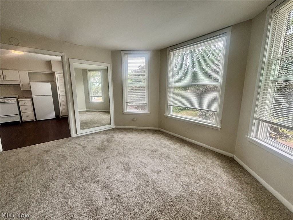 51 Oakdale Ave Apt 2 #2 - Photo 4 of 7