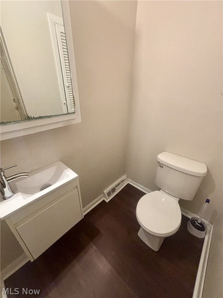 51 Oakdale Ave Apt 2 #2 - Photo 5 of 7