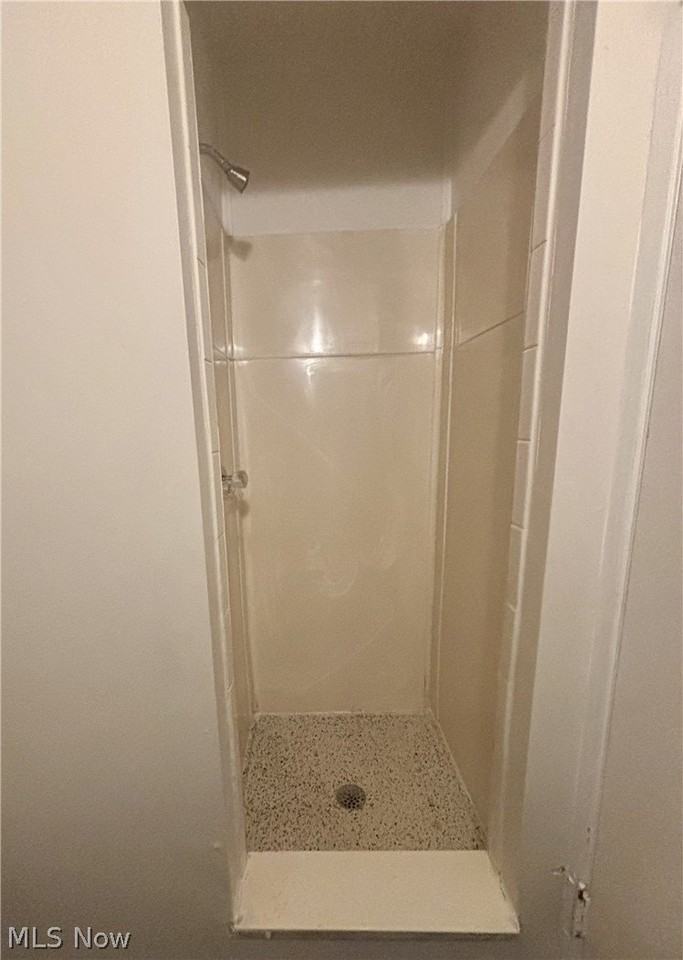 51 Oakdale Ave Apt 2 #2 - Photo 6 of 7