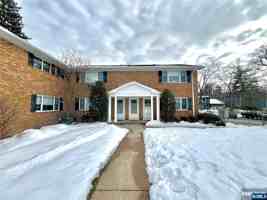 featured image of 115 N Franklin Tpke