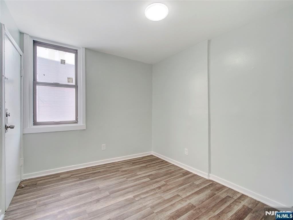 45 N 14th St - Photo 3 of 15