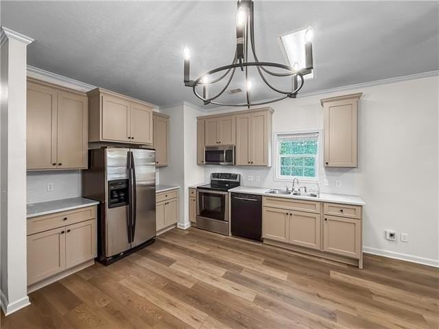 1660 Orleans St - Photo 5 of 14