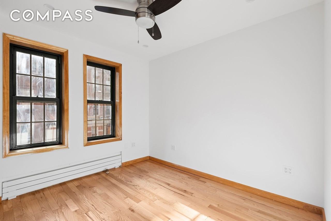 205 W 10th St #2B - Photo 6 of 7