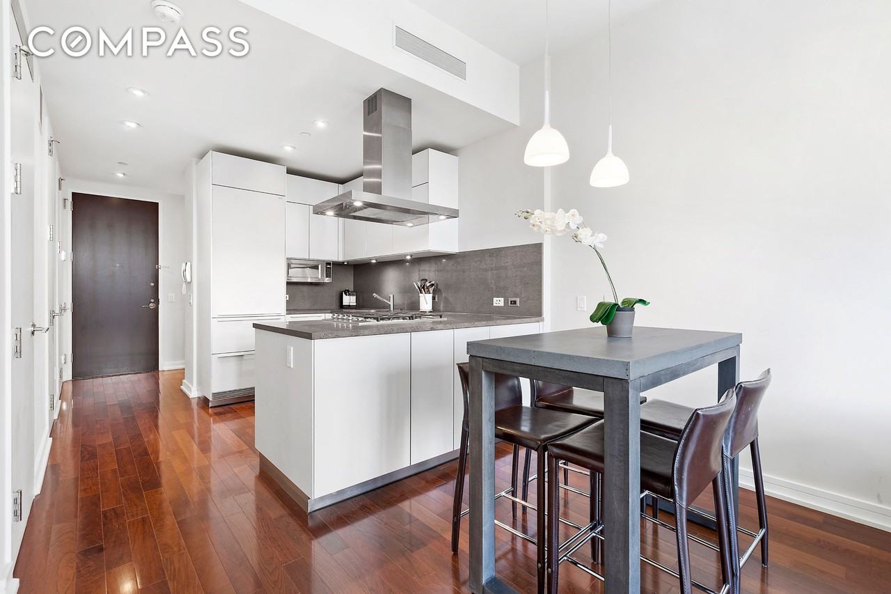 101 Warren St #840 - Photo 2 of 16