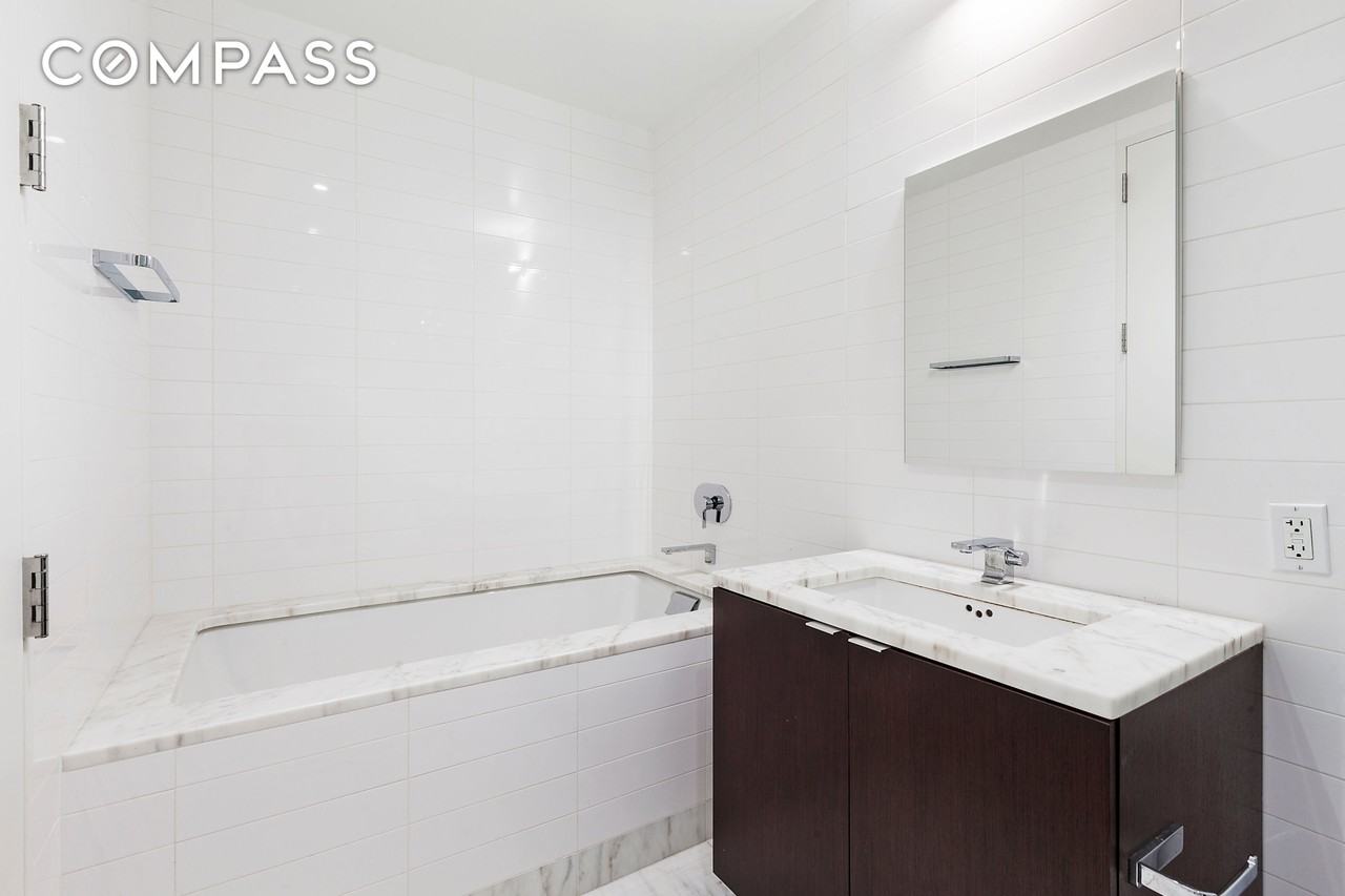 101 Warren St #840 - Photo 6 of 16