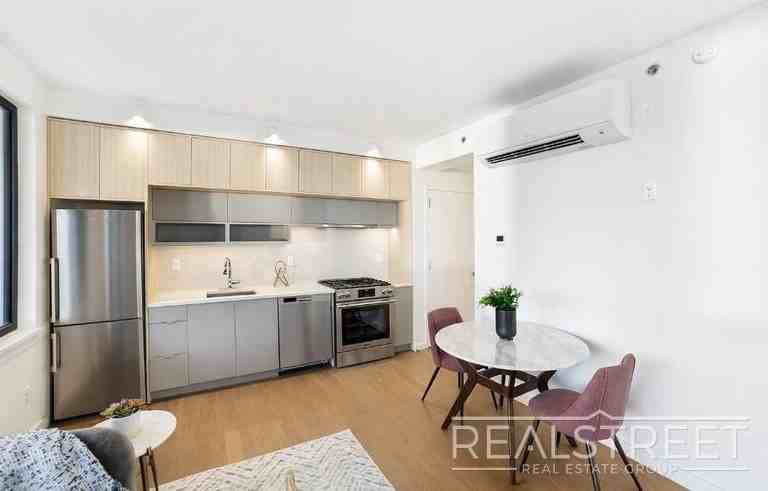 349 Kent Ave #2B - Photo 4 of 16