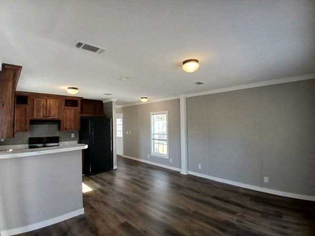 1660 Genie St #29 - Photo 2 of 5