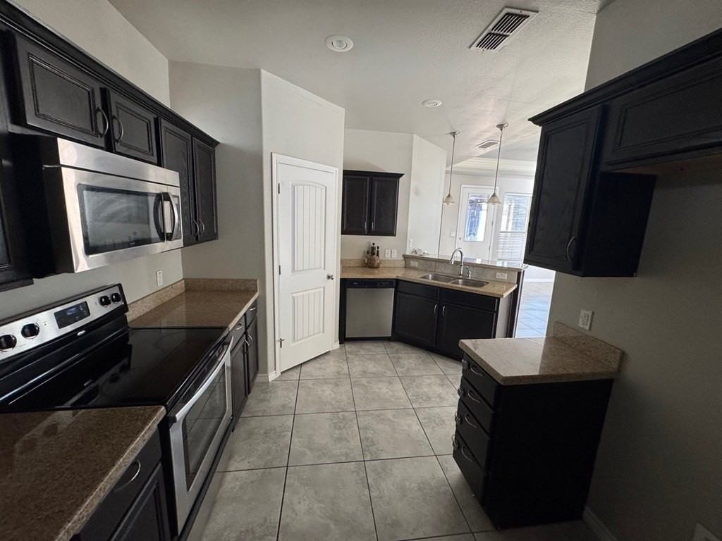 3304 Bastrop Ave - Photo 2 of 12