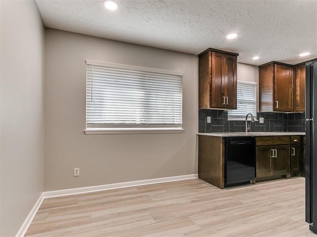 1626 Denison Dr - Photo 6 of 24