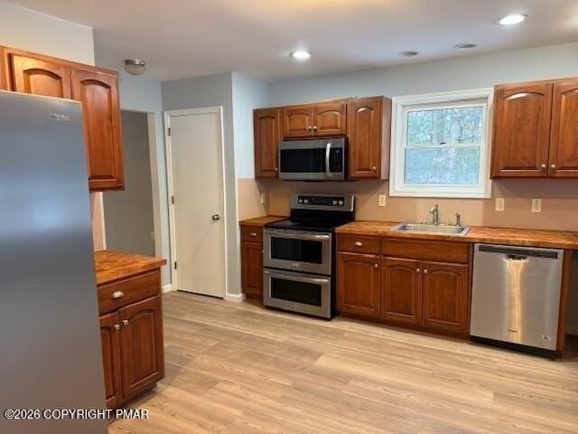 1 Norman Dr - Photo 4 of 18