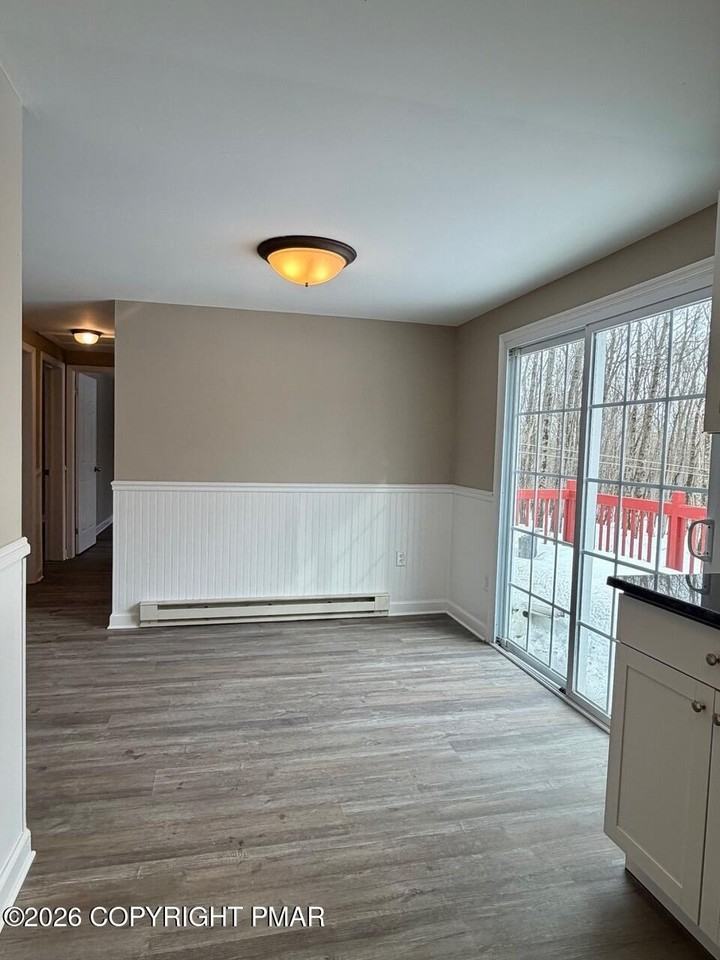 94 Clearbrook Dr - Photo 3 of 9