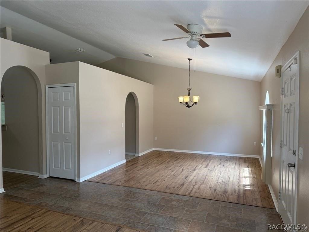 3 Lindwood Ct - Photo 2 of 20