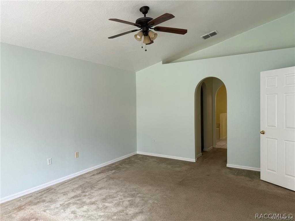 3 Lindwood Ct - Photo 3 of 20