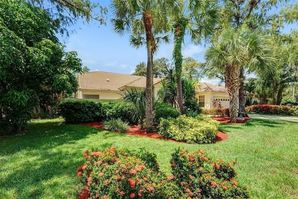 4853 Nw 66th Ave - Photo 2 of 2